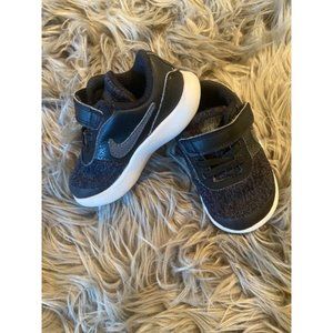 Toddler Boys Black Nike Sneaker Size 6C